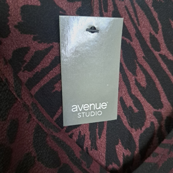 NWT AVENUE STUDIO BOHO TOP IN PLUM ZEBRA - Picture 5 of 8